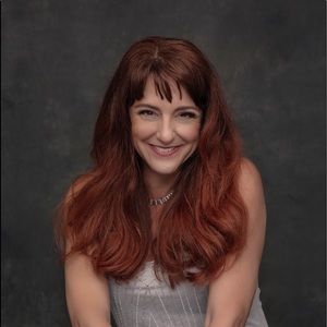 Meet your Posher, Debbie
